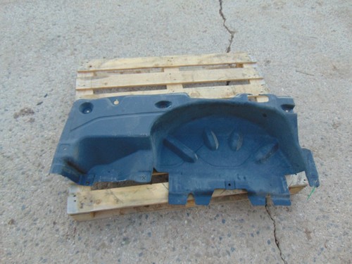 Transporter under tray - under,
