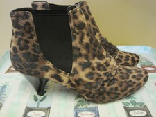 Marks & Spencer Women's Leopard Print Ankle Boots Size UK7 EUR 40