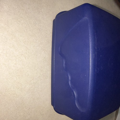 Tupperware vintage blue - tupperware,
