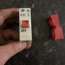 WYLEX 32A Type B Push/Plug-In