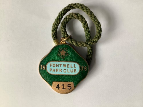Horse racing members enamel - racing,