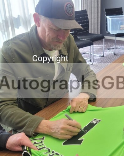 Peter schmeichel signed 1999 - peter,
