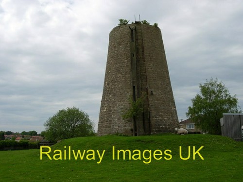 Photo windmill bramham tower - -,