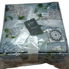 Cozee Home Floral Throw