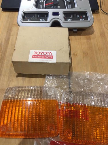 Pair genuine toyota land - 2x,