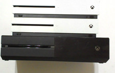 XBOX ONE S 1TB x2, XBOX ONE 500GB CONSOLES x3 FAULTY POWER ON & OFF JOBLOT