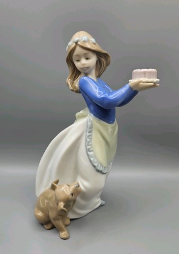 Nao lladro birthday - by,