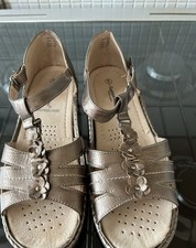 Cushion Walk Women's Flat Sandals