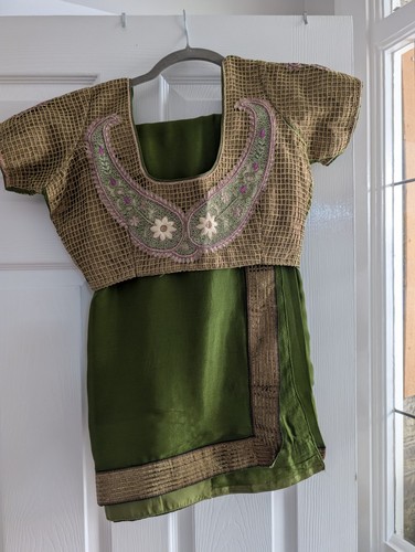 Green crepe chiffon saree 2 - chiffon,