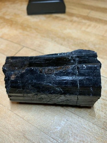 Black tourmaline premium - black,