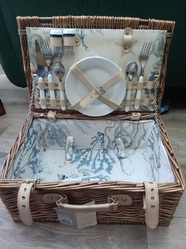 Nautical two person picnic - m&s,