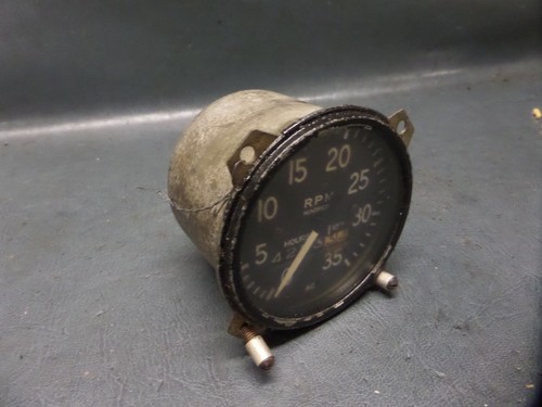 Tachometer tach rpm - a.c., gauge