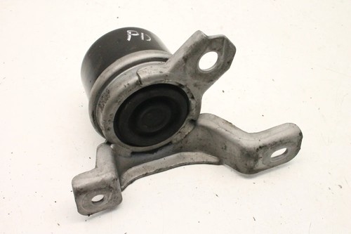 Volvo xc70 front engine - front,