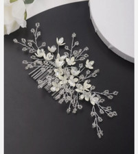 Ivory Flower Crystal Leaf Hair