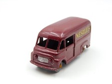 Lesney Matchbox 69 Commer 30