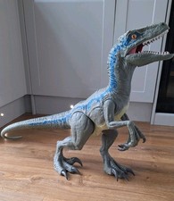 Jurassic World Blue LARGE raptor... Good condition