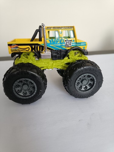 Hot wheels racing mercedes - wheels,