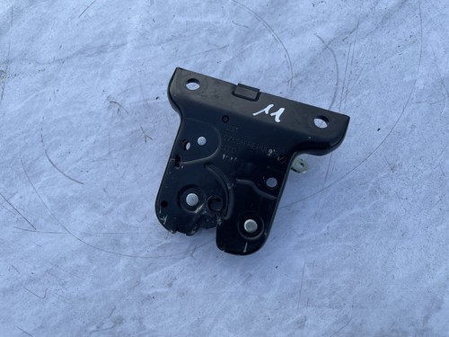 Audi boot lid lock - lid, catch