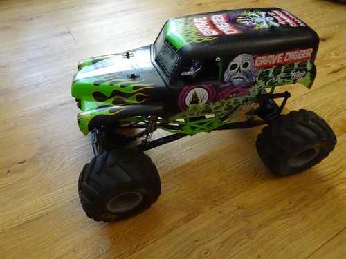 Axial smt 10 grave - 1/10, smt-10