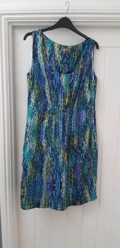 Boutique size 14 fitted - size,