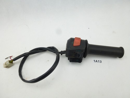 Handlebar fitting throttle