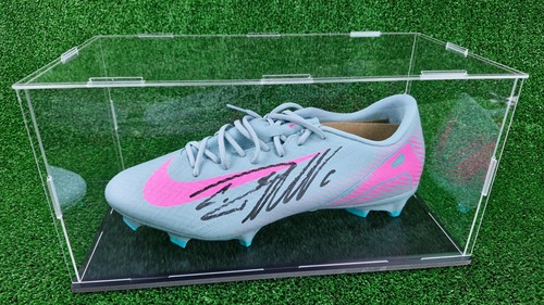 Cristiano ronaldo hand signed - ronaldo,