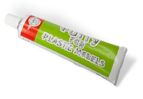 Putty filler for wood - for,