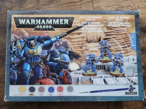 Warhammer 40k battle - warhammer,