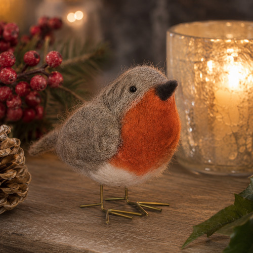Standing felt robin figure 9cm - robin,