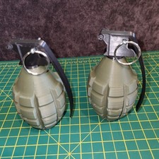 2 X  green  pineapple and 2 x mills plastic model props for desk ornaments 