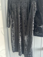 Ladies Velvet Shalwar Kameez