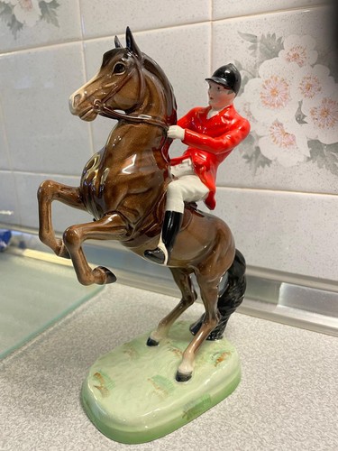 Vintage beswick fox hunt - hunt, horse