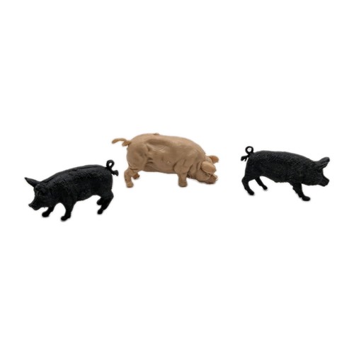 Plastic pigs small farmyard - x3,