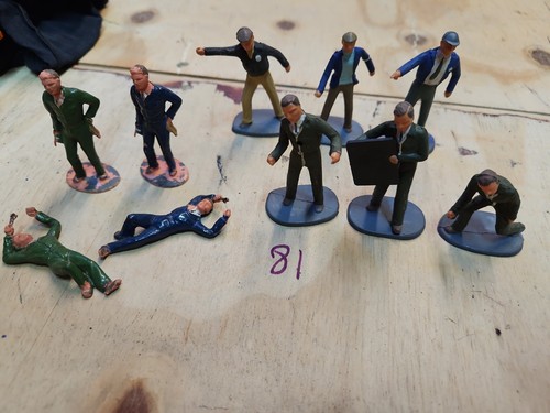Scalextric figures pit crew - scalextric,