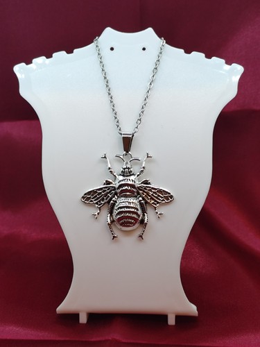 Bee necklace bumblebee - bumblebee, style