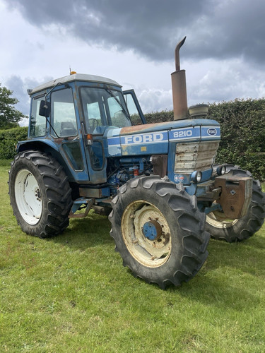 Ford 8210 - ,