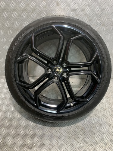 Lamborghini aventador lp700 - ,