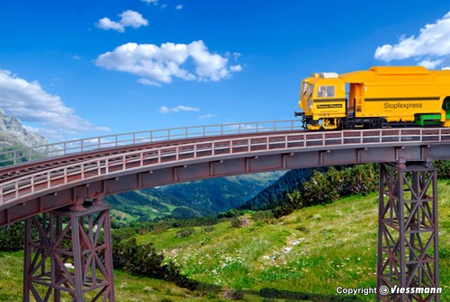 Steel girder bridge curved