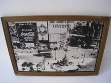 PICCADILLY  CIRCUS LONDON