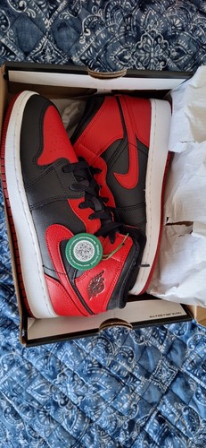 Nike air jordan mid banned - 1, "banned"