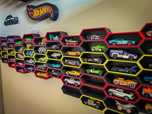Hot wheels modular wall - hot, 1:64