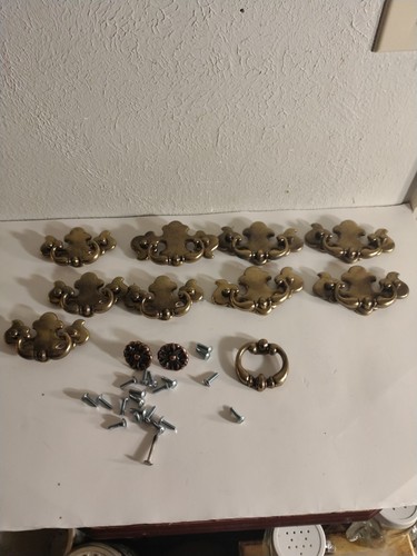 Lot heirloom brass bail - lot, 9