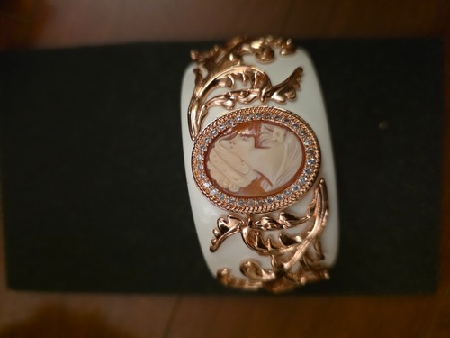 Amedeo cameo bracelet nyc - cameo,