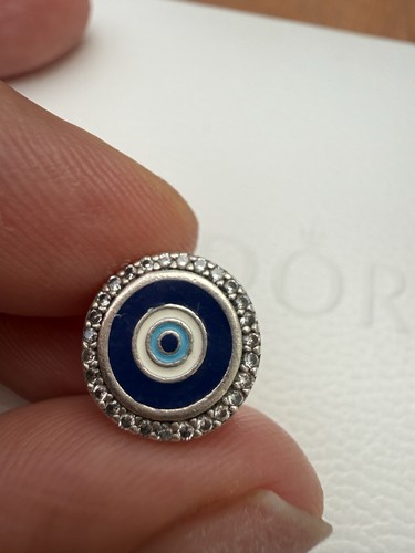 Pandora canada exclusive evil - canada,