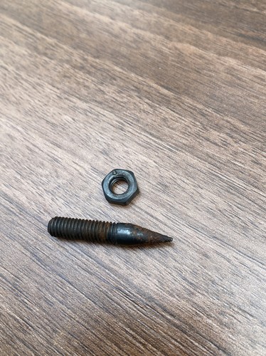 35mm carpet spikes for - 2,
