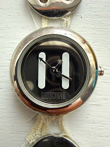 Moschino button quartz - moschino, up