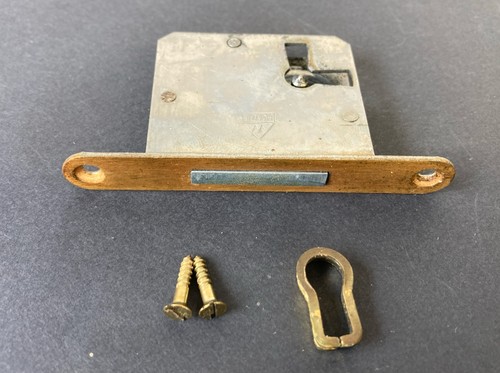 Vintage genuine staples - genuine,