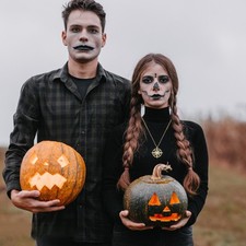 1pc Woman Compass Pendant