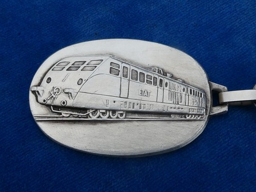 Stunning rare top keyring - stunning,