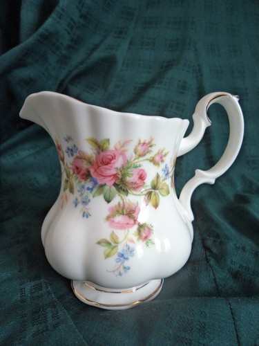 Vintage royal albert moss rose - albert,